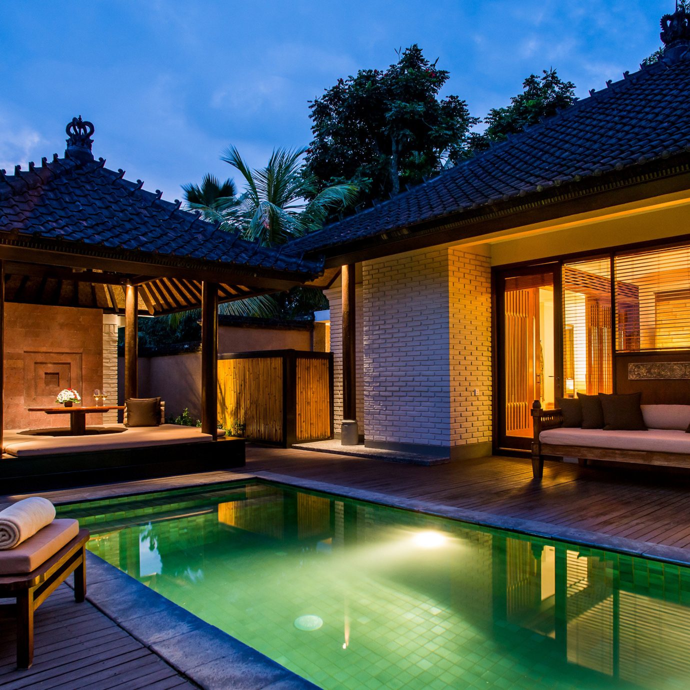Luxury Pool Villa swimming pool property building house Resort home mansion backyard cottage eco hotel