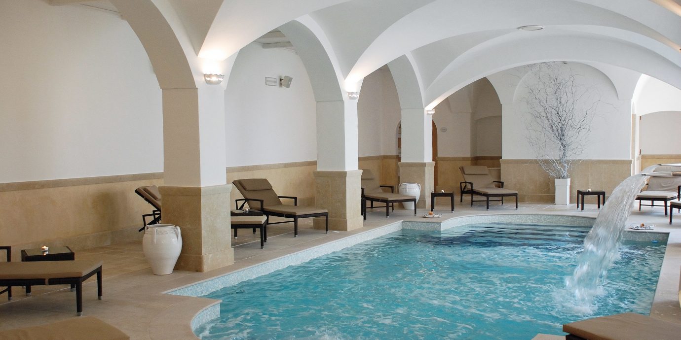 Modern Play Pool Wellness swimming pool property chair Villa mansion Resort hacienda Suite
