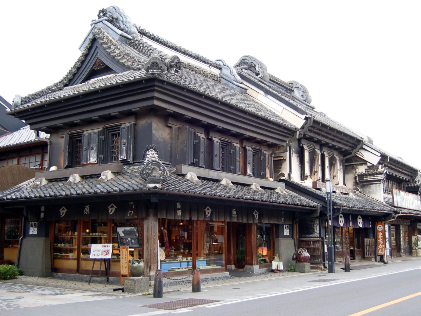 Day Trips building outdoor chinese architecture landmark Town japanese architecture neighbourhood facade house street Downtown temple shinto shrine old