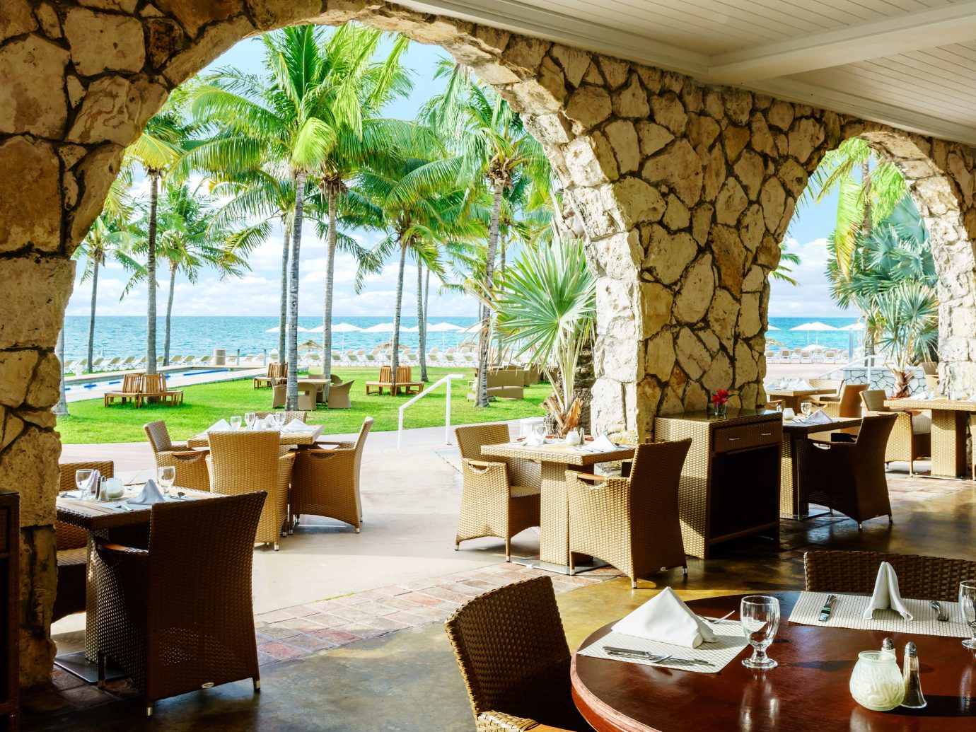 Outdoor restaurant at Lighthouse Pointe at Grand Lucayan