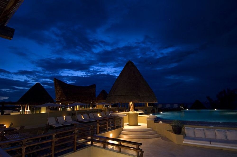 sky landmark night house evening dusk lighting screenshot Resort