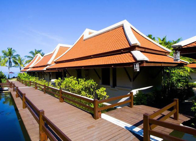 sky building property Resort wooden house roof Villa outdoor structure cottage eco hotel lined