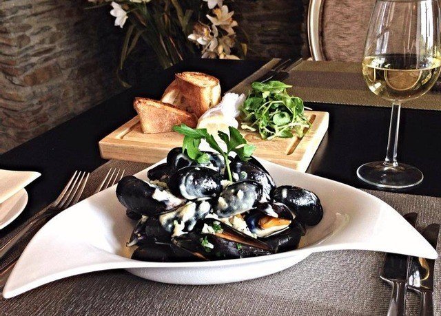 plate food restaurant mussel brunch cuisine dinner Seafood breakfast