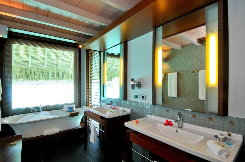 bathroom sink property home Suite condominium
