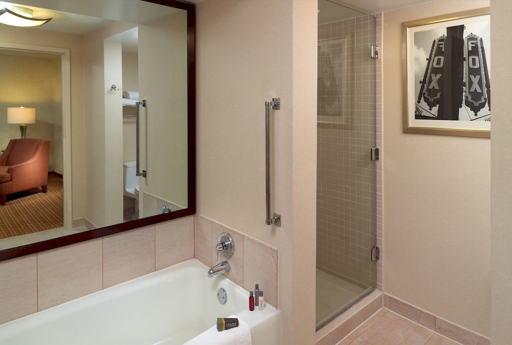 bathroom mirror sink property home Suite cottage plumbing fixture toilet tile tiled