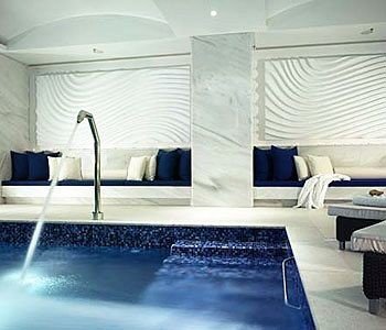 swimming pool property yacht jacuzzi Suite