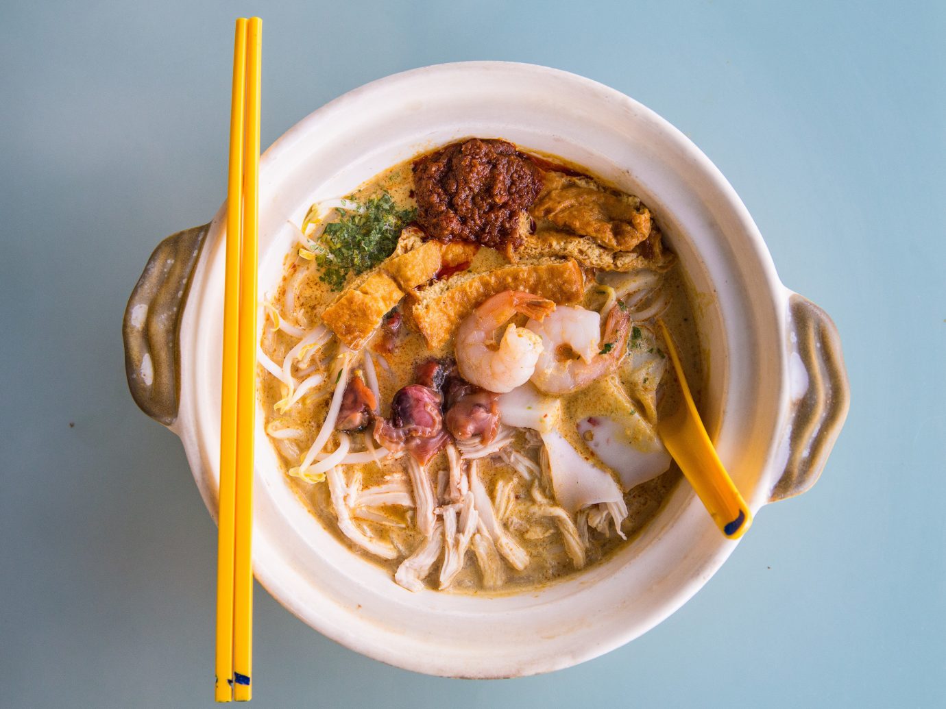 Travel Tips food dish plate cuisine soup produce noodle meal noodle soup asian food thai food pasta dessert