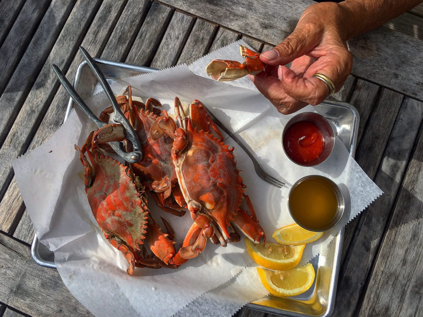 Girls Getaways Trip Ideas Weekend Getaways arthropod invertebrate animal person Seafood crab food outdoor dungeness crab decapoda animal source foods crustacean seafood boil lobster crab boil dish king crab crab meat recipe lobster thermidor soft shell crab meat meal