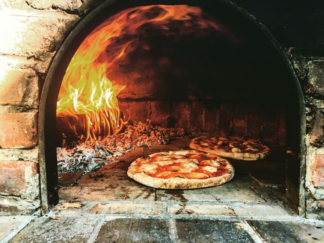 wood oven pizza