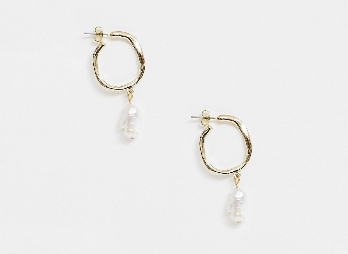 Pieces Hammered Gold Hoop Earrings with Drop Pearl