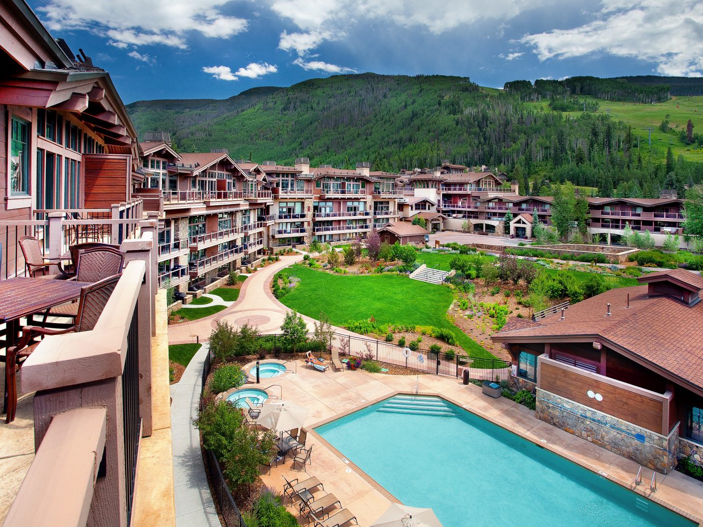Aerial view of Manor Vail Lodge