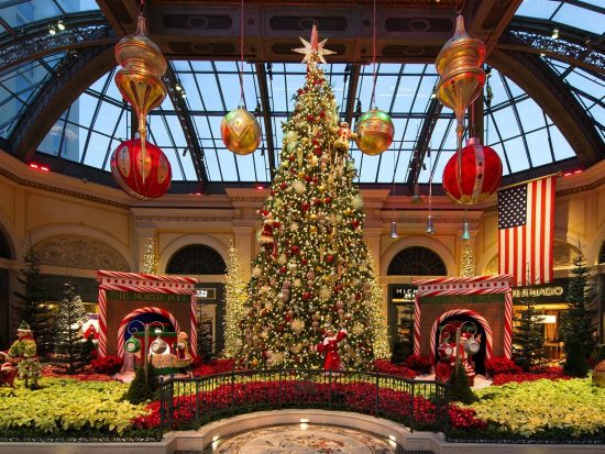 Best Hotel Lobbies for the Holidays