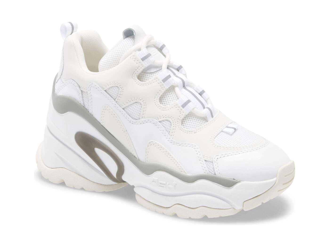 white fashion tennis shoes